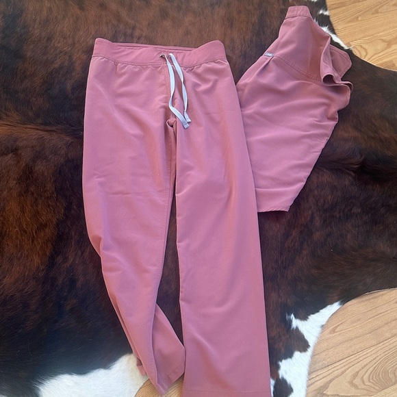 Pink Scrub Set - Picture 5 of 5